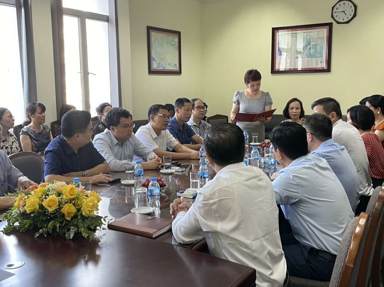 bai_le_cong_bo_trao_qd_vien_truong..._o._cv_son_a2.png